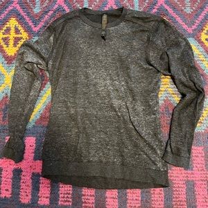 Lululemon sweater in gray. medium.
